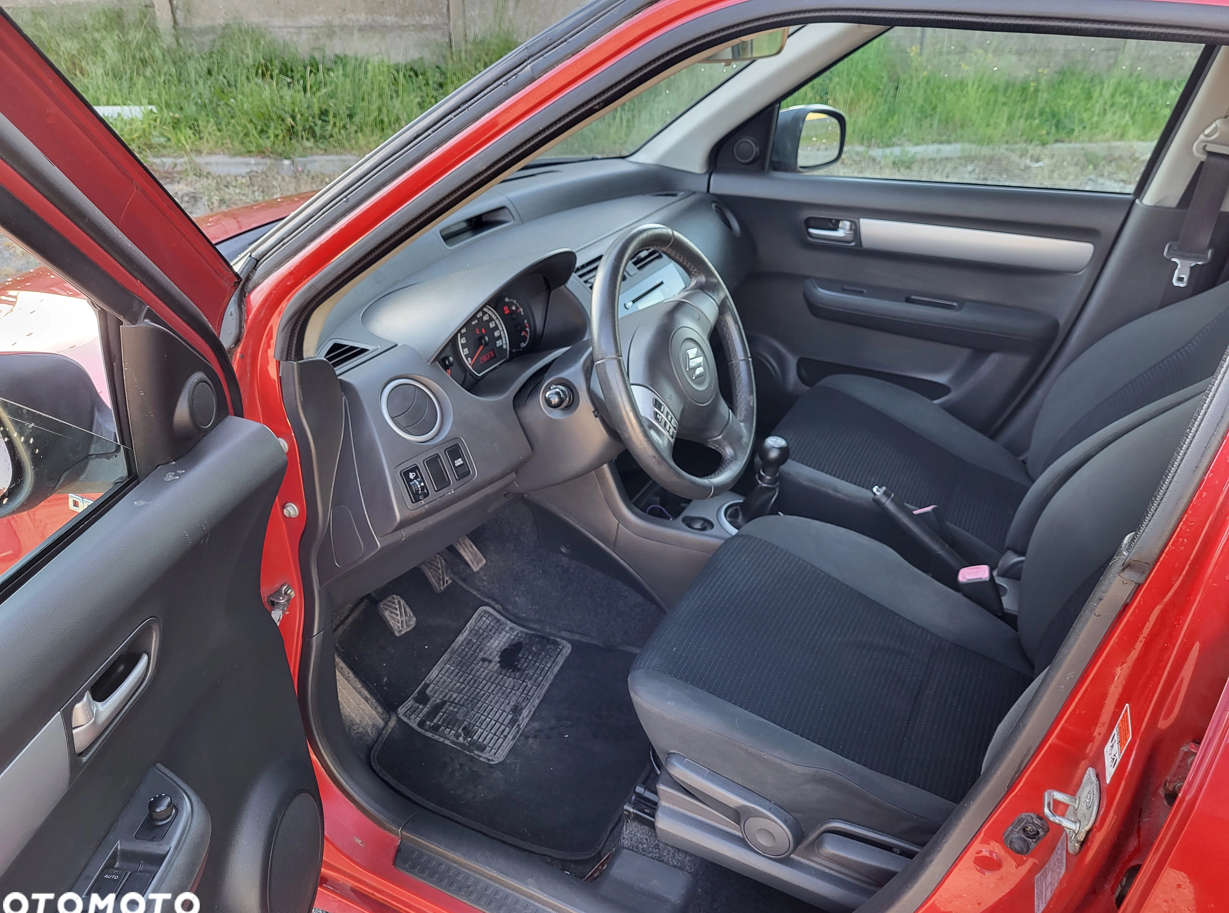 Suzuki Swift cena 9900 przebieg: 235000, rok produkcji 2008 z Goleniów małe 67